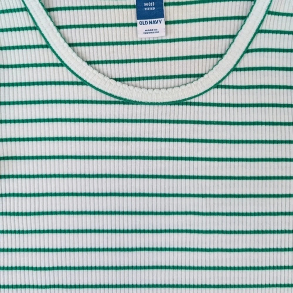 Old Navy Tee Shirt